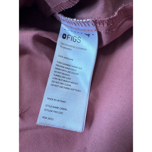 FIGS 2 pocket Scrubs Top; Technical Collection; Size women's Small; Pink/Mauve - Picture 8 of 9